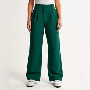 Curve Love A&F Sloane Tailored Pant (28 short)